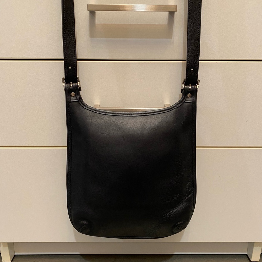 *NEW YEAR, NEW TO YOU* Authentic Vintage Coach Leather Saddle Crossbody Bag 9135 - Picture 3 of 13